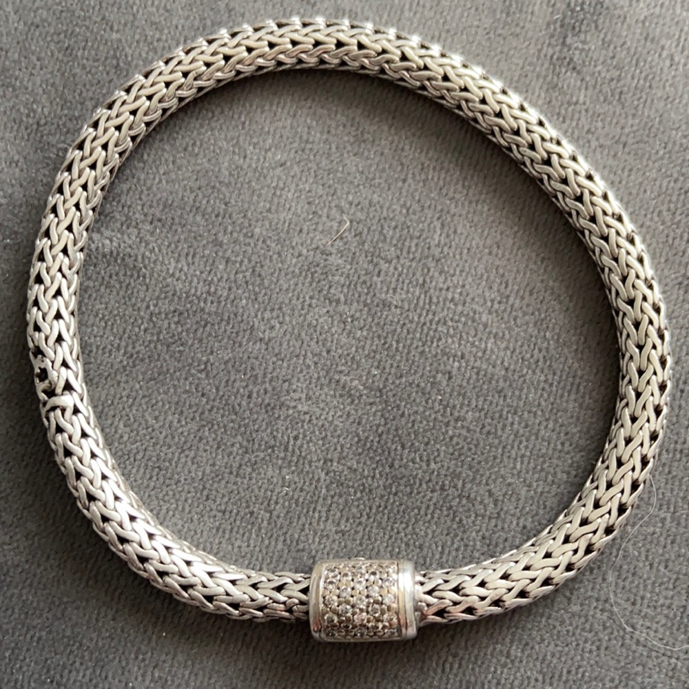 ❌SOLD❌John Hardy Bracelet w/ Diamonds
